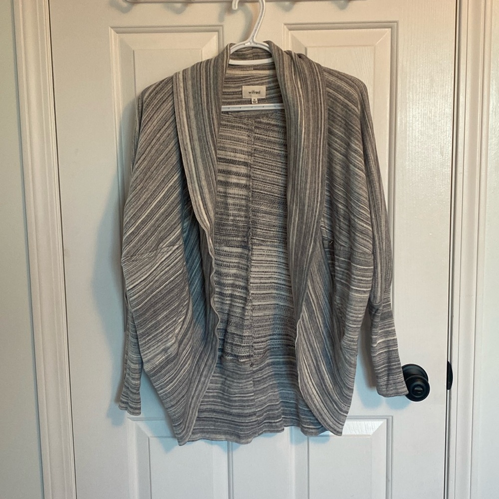 VGUC Wilfred Aritzia Diderot cardigan size XS (oversized)